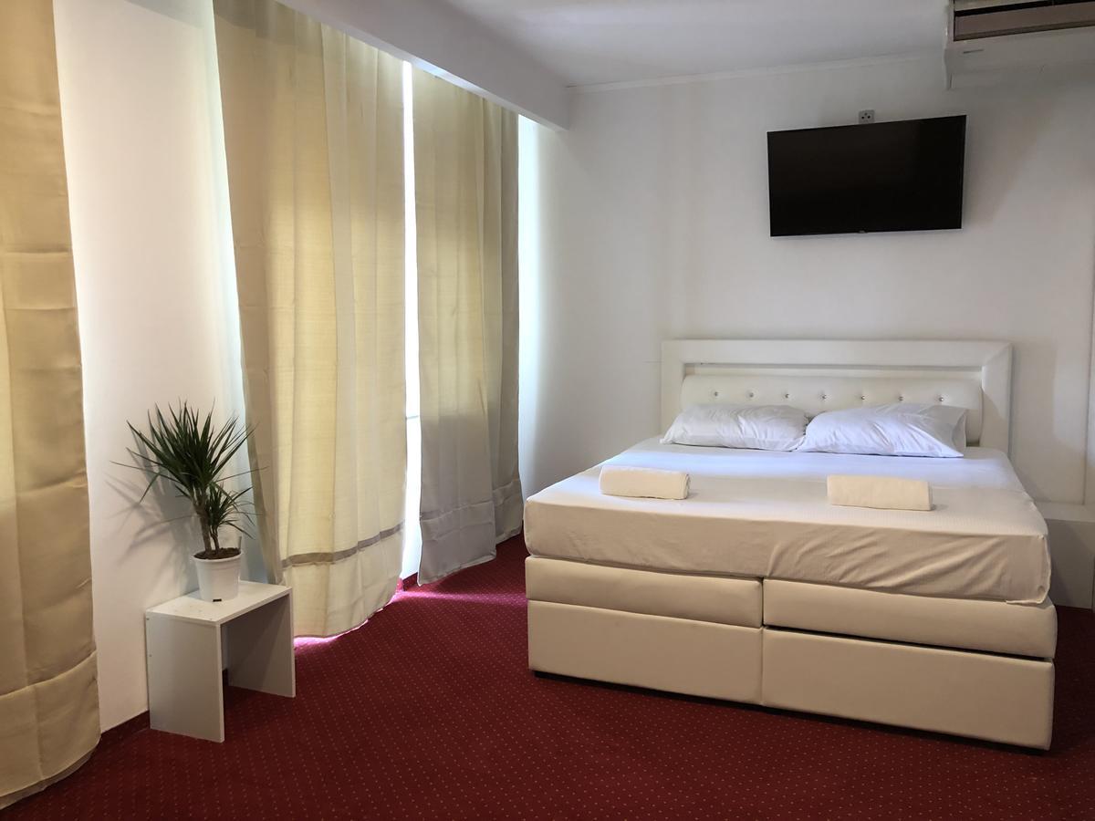 Hotel Park Цриквеница Экстерьер фото